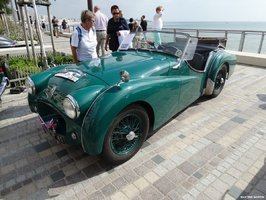 Belles anglaises au Sables d'Olonne : MG et Triumph