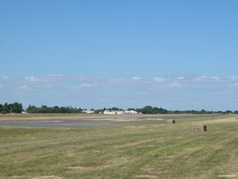 L'aérodrome du Chateau d'olonne : saut en parachute
